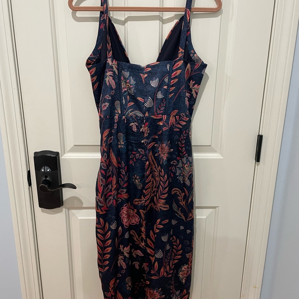 GORGEOUS Averie limited edition dress. The material is silky smooth.